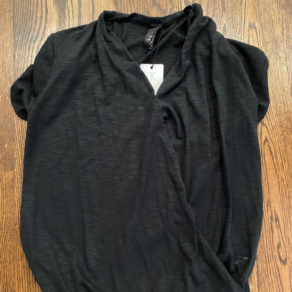 bobi Tops - NWT Bobi short sleeve shirt with overlap